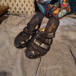 Size 6 Sbicca Heels 