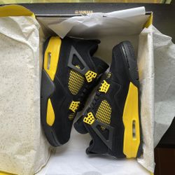 Jordan 4 Yellow Thunders