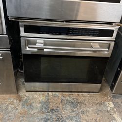 WOLF SINGLE OVEN 30”