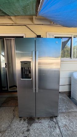 GE Stainless Steel Side-by-Side Refrigerator💦🧊