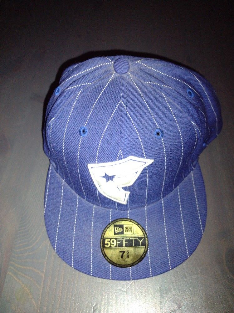 Famous Stars And Straps Fitted Hat,Size 7 5/8