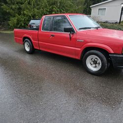 89 Mazda B2200 Trades Clean Truck