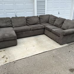 Gray Sectional Couch - Delivery Available 🚚