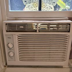Window AC Unit