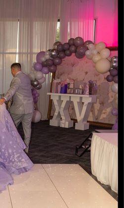 XV cake or present table