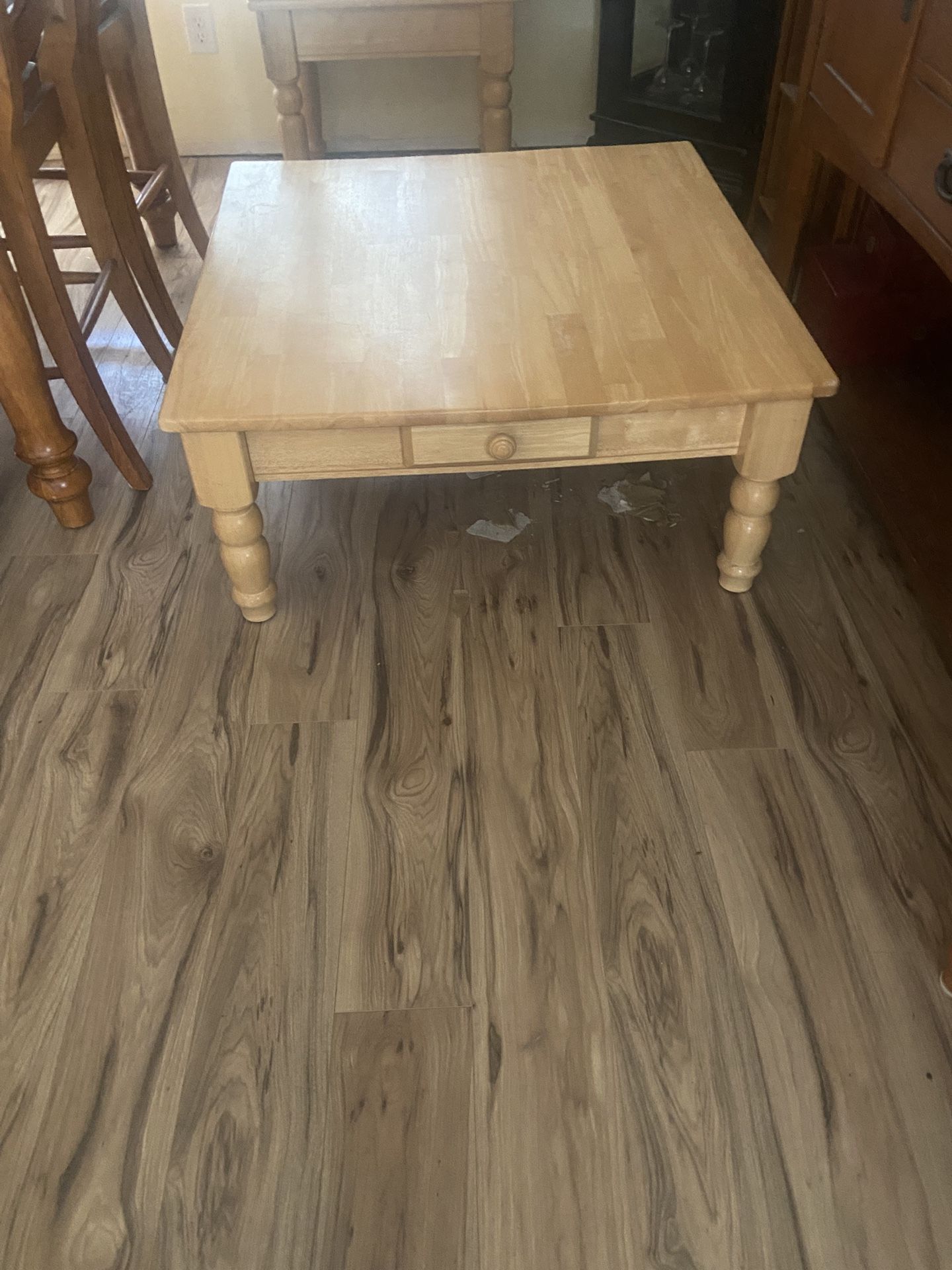 Coffee table and (2) Side tables
