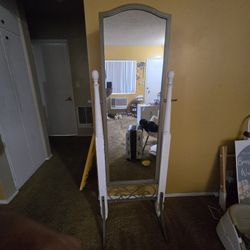 Vintage Mirror White