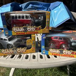 2006 Jada Toys Chub City remote control cars