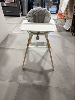 Stokke highchair
