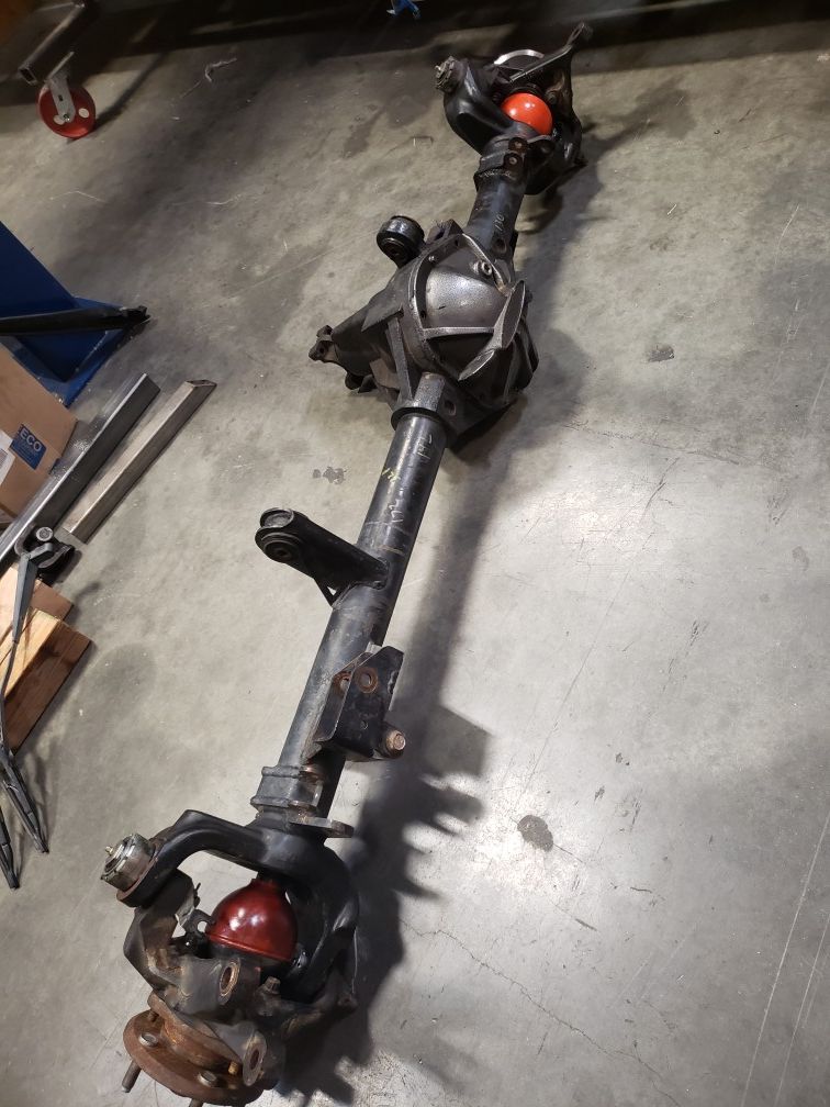 Dynatrac Jk Rubicon dana 44 front axle with rcv axles for Sale in