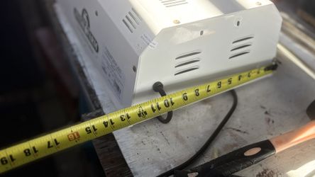 Hydrofarm 250W Grow Light – Sunburst Digital Series – $65