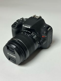 Canon SL2 DSLR Camera & 18-55mm Lens