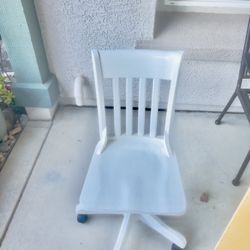 White Office Swivel Chair 