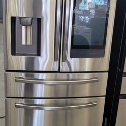 28 Cu Ft Family Hub (TV) French Door Refrigerator 