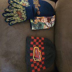 Winter Hats And Gloves/Mittens