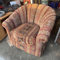 SWIVEL CHAIR COUCH