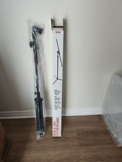 Tripod boom mic stand and mic attachment