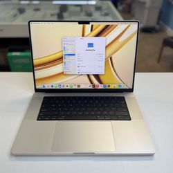 MacBook Pro 16inch M4 Pro 24Gb Ram 512ssd battery cycle 35 like New