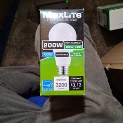 Maxlite 200w A23 Bulb