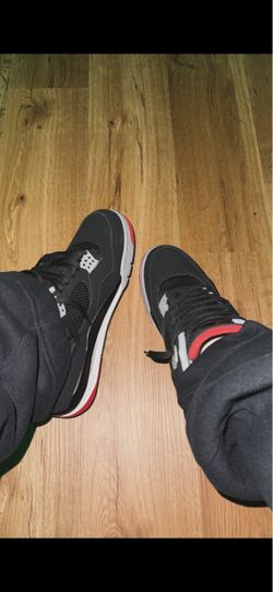 Jordan 4 bred size 9 brand new