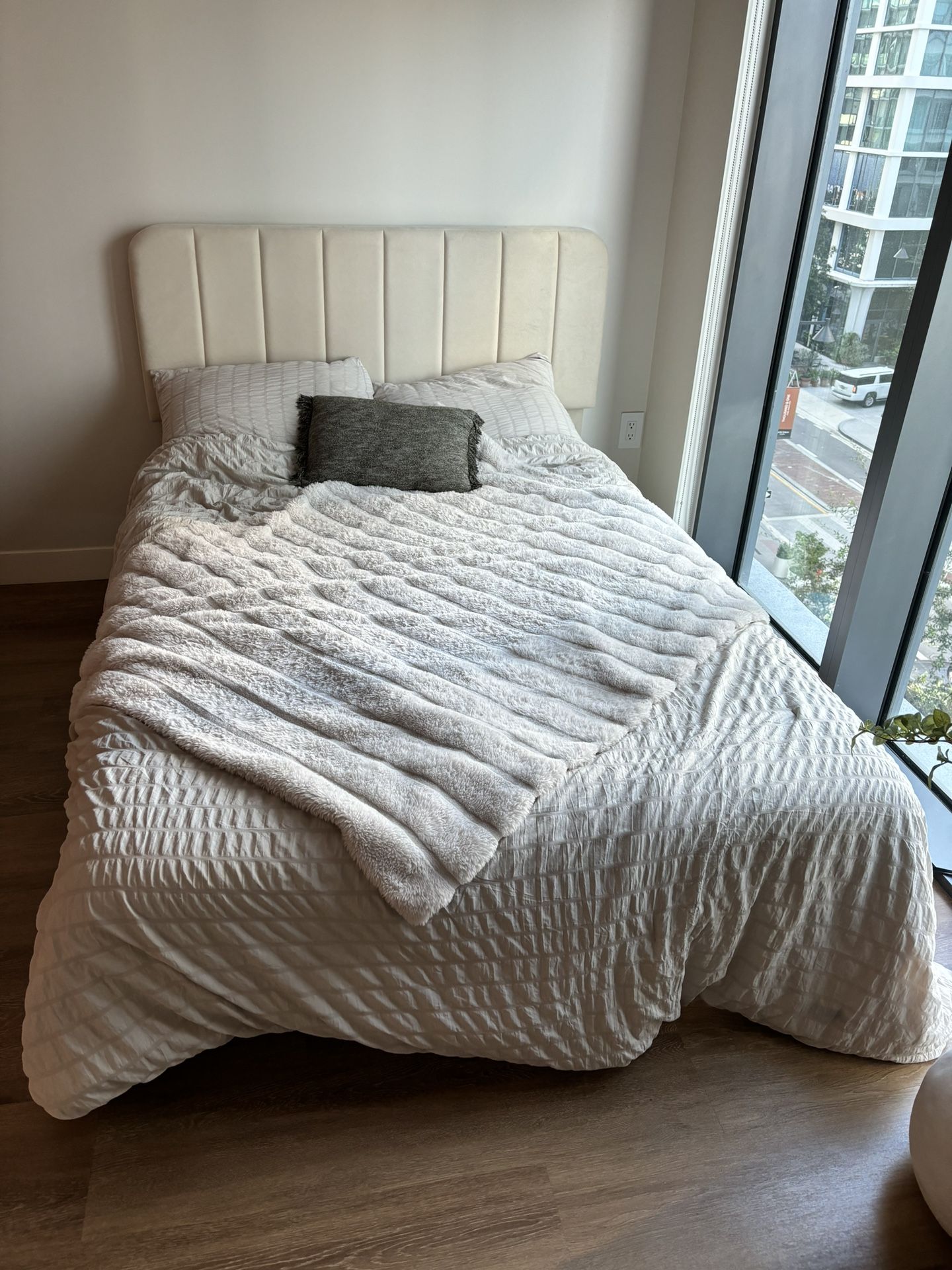 Full Size Bed Frame And Mattress