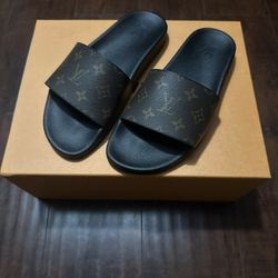 louis vuitton waterfront mule