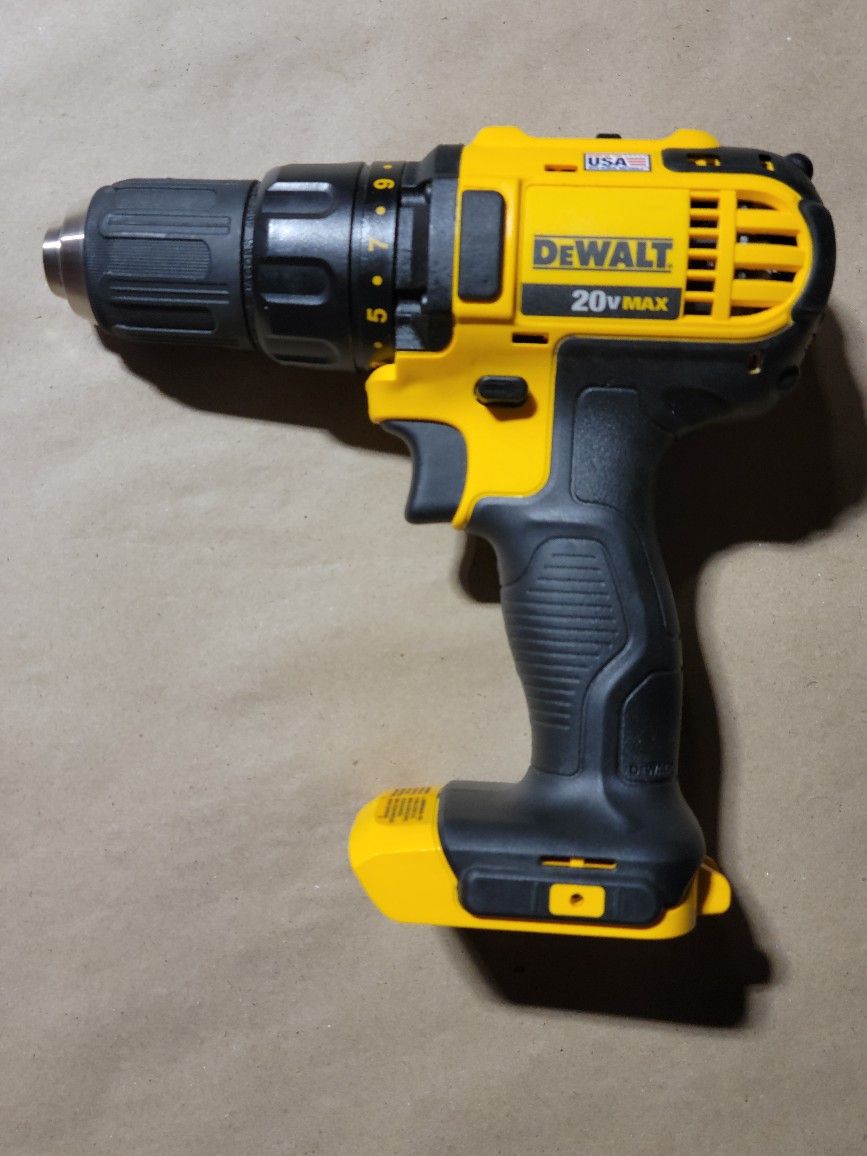 DEWALT 20V MAX Cordless Drill/Driver - Bare Tool (DCD780B)