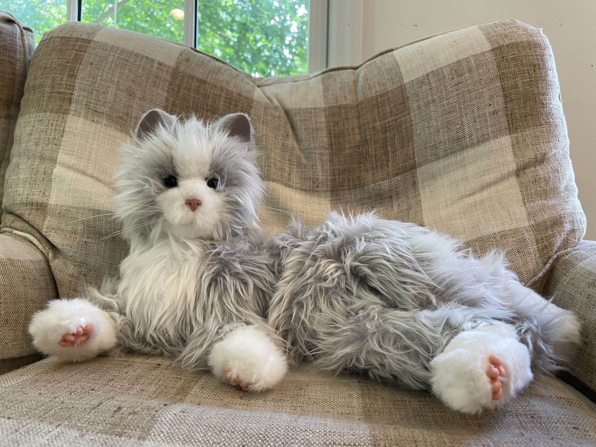 Joy For All Companion Therapy Pet by Hasbro Gray Cat Mechanical Plush. Condition is pre owned and is overall in great shape.  This Hasbro Joy For All 