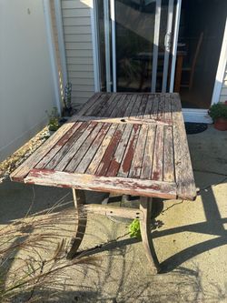 Outdor Wood Slat Patio Table
