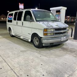 2000 Chevy Van 1500 