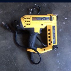 Dewalt Staple Gun 