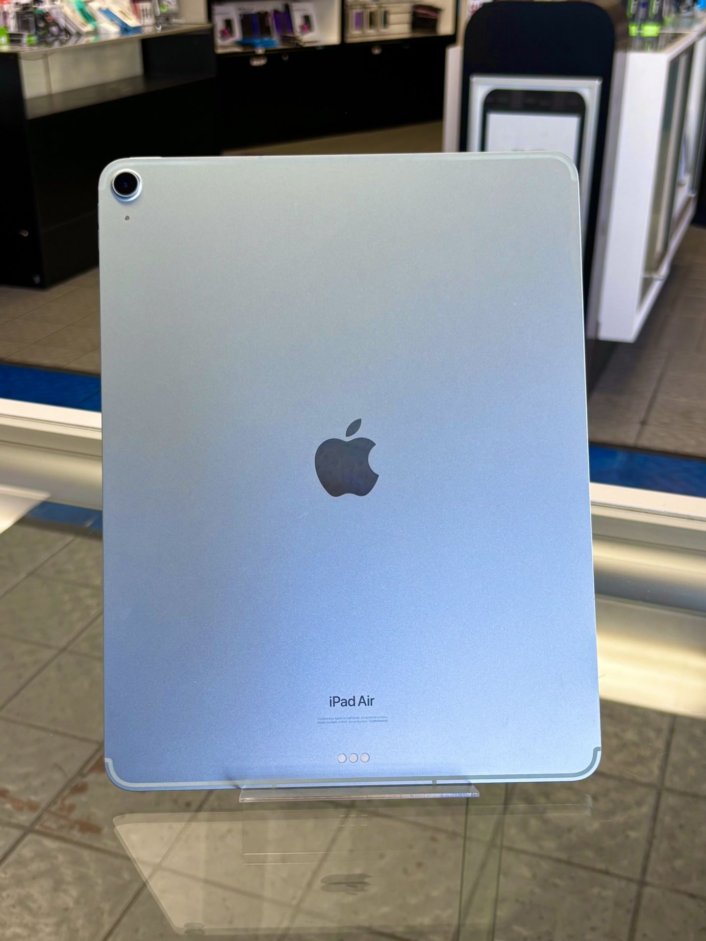 iPad Air 13 Inch M2 128GB WiFi & LTE