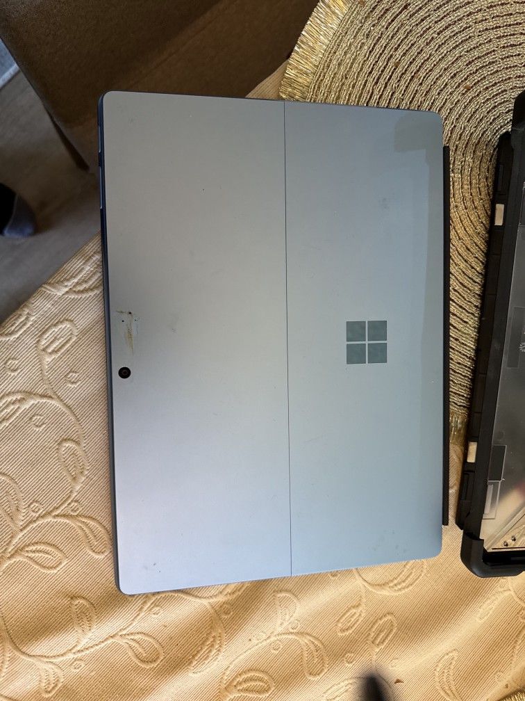 Microsoft Surface Pro 9 