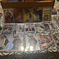 Giannis Antetokounmpo (17 Card Lot)