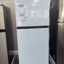 Refrigerator White Top And Bottom 28” Inches Wide New Open Box And 1 Year Warranty
