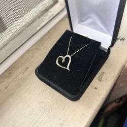 Gold Heart W/ Diamonds 