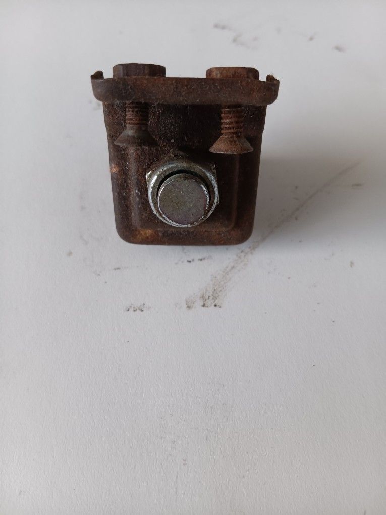 Windshield Washer Vacuum button