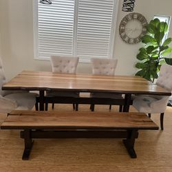 Dining table set