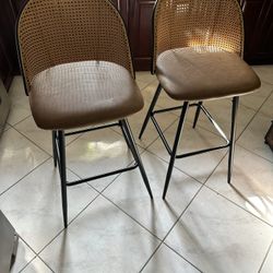 NEW TYBOATLE Bar Stools Set of 2 Rattan Swivel 29" Height Barstools for Kitchen Counter Island