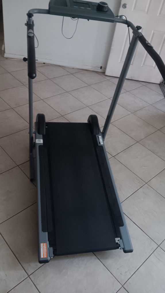 Exerpeutic 100XL Walking Magnetic - Resistance Manual Treadmill