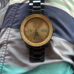 NIXON “The corporal” Black Band Discontinued!