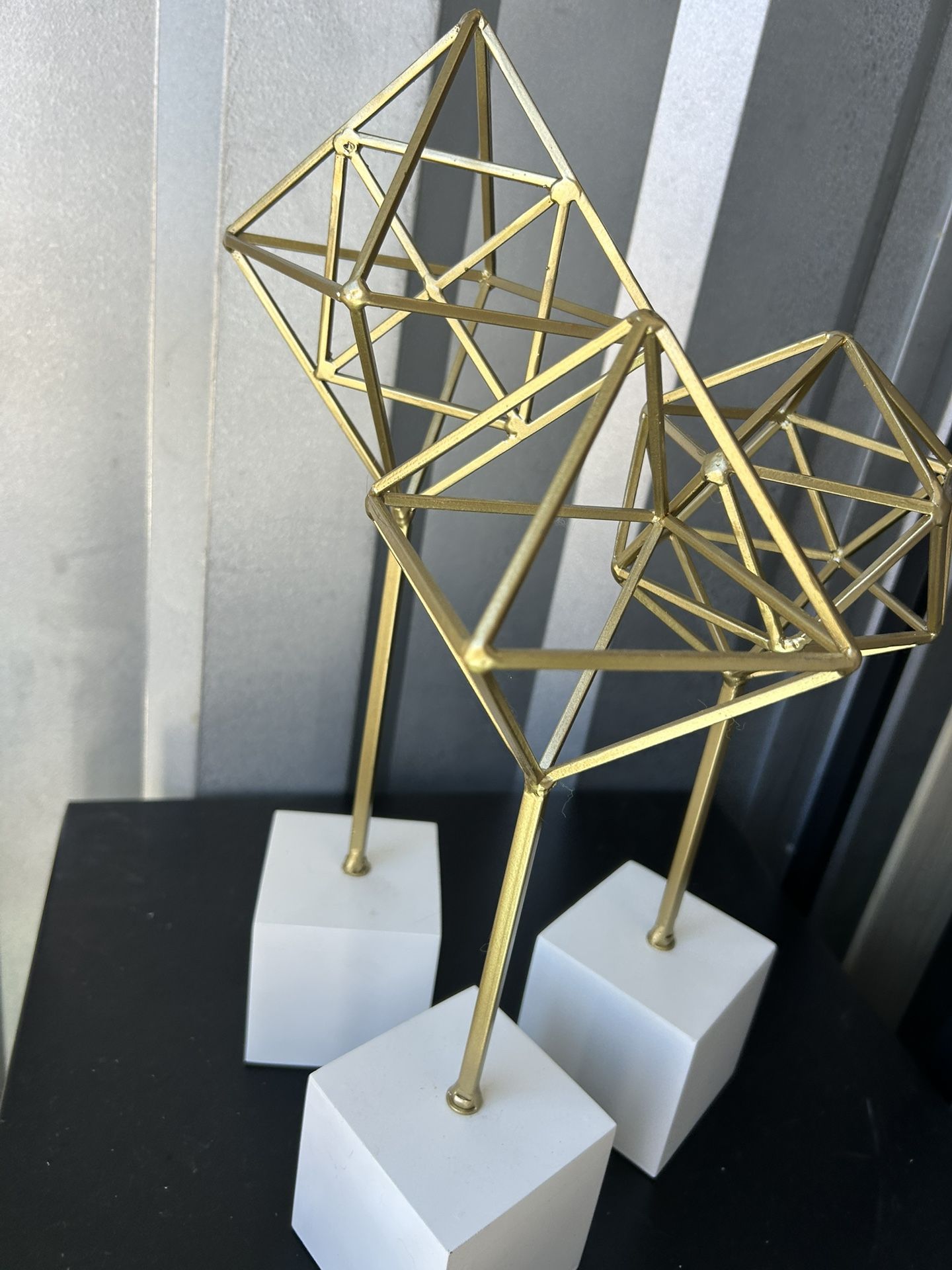 Modern Table Decor