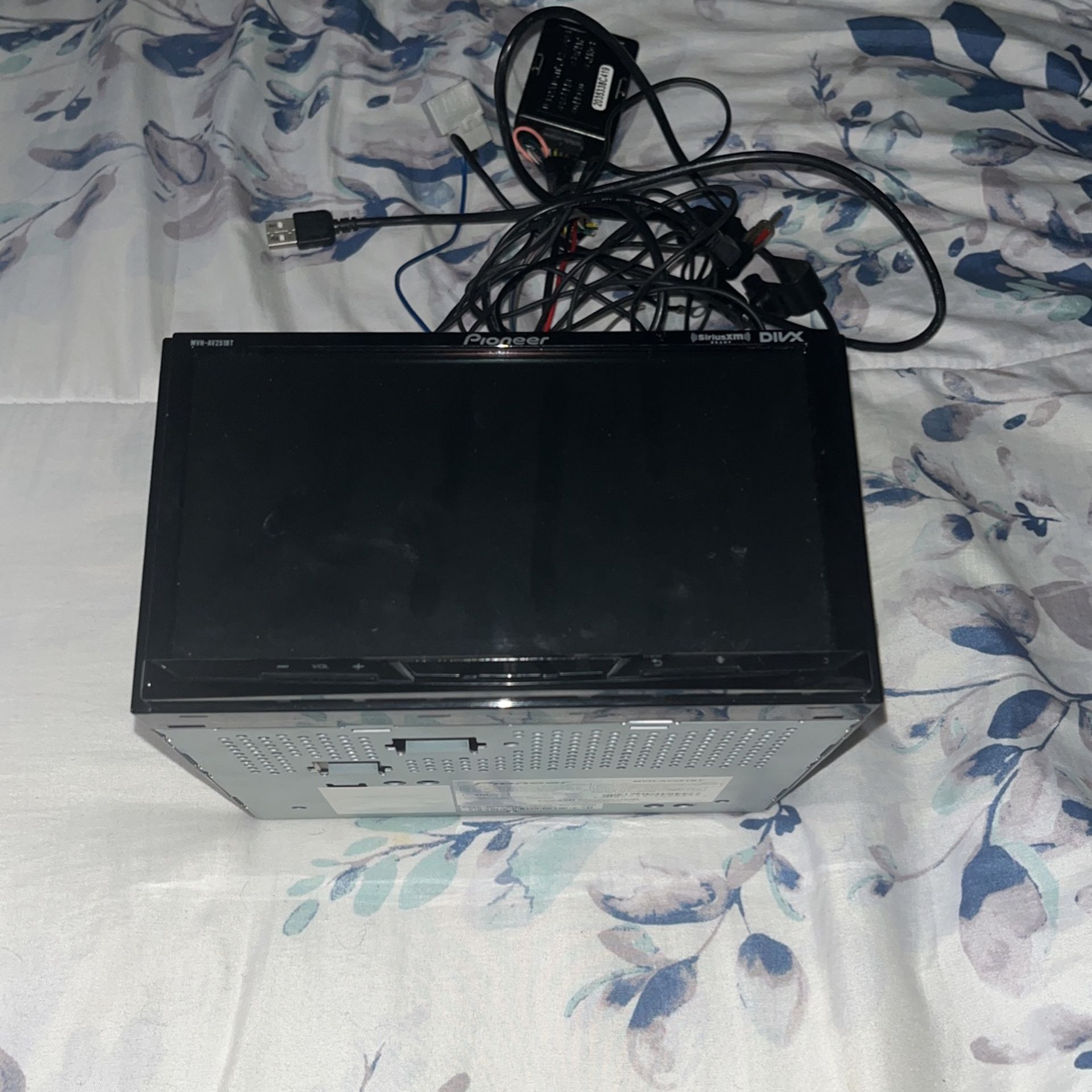 Pioneer mvh av251bt