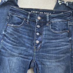 Size 6 American Eagle Jeans 