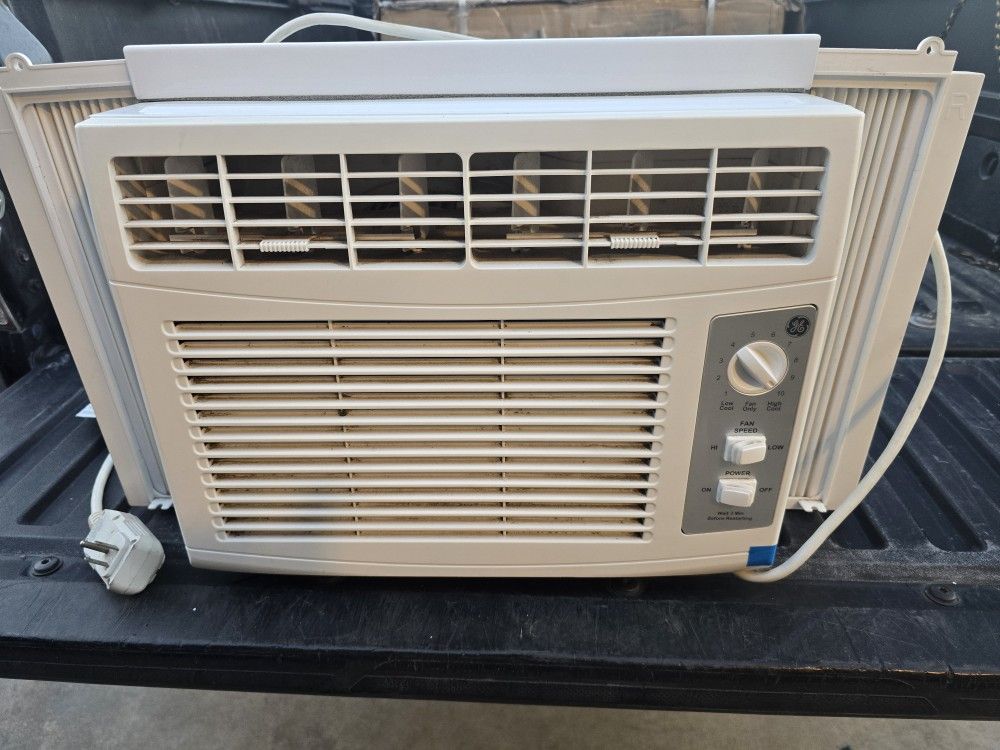 Window AC Units Working