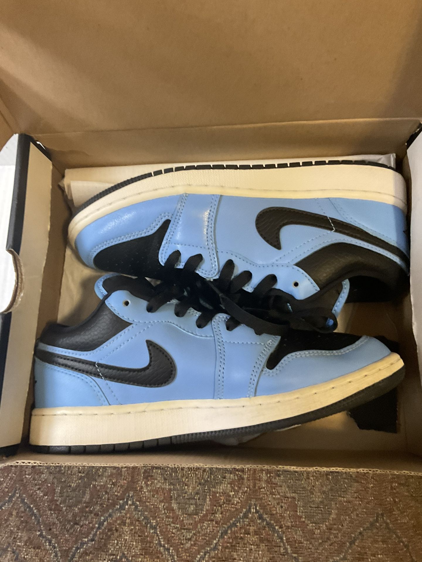 Nike Air Jordan Low GS University Blue Black 553560 403 Sz