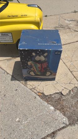 Blackbear cookie jar