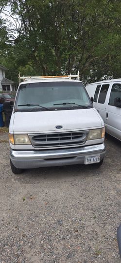 1999 Ford E-350