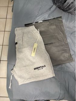 Dark Oatmeal essential shorts S-L