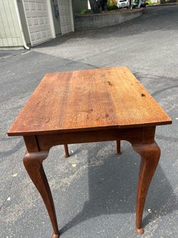 Vintage Queen Anne Table